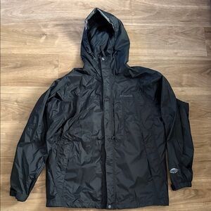 Columbia Men's Black  Raincoat